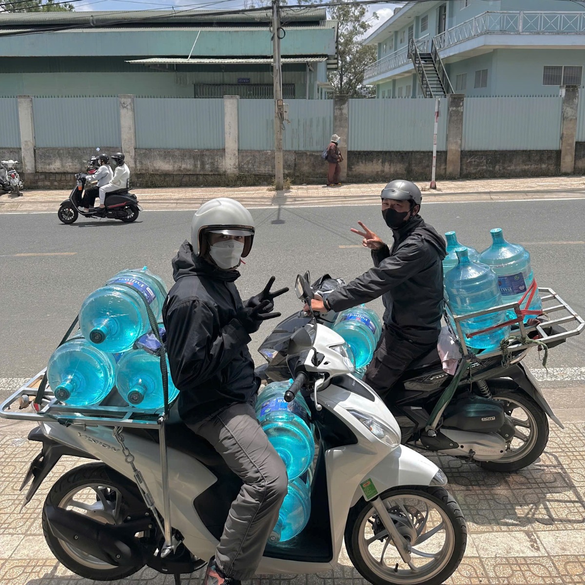 Giao nước ion kiềm tận nhà